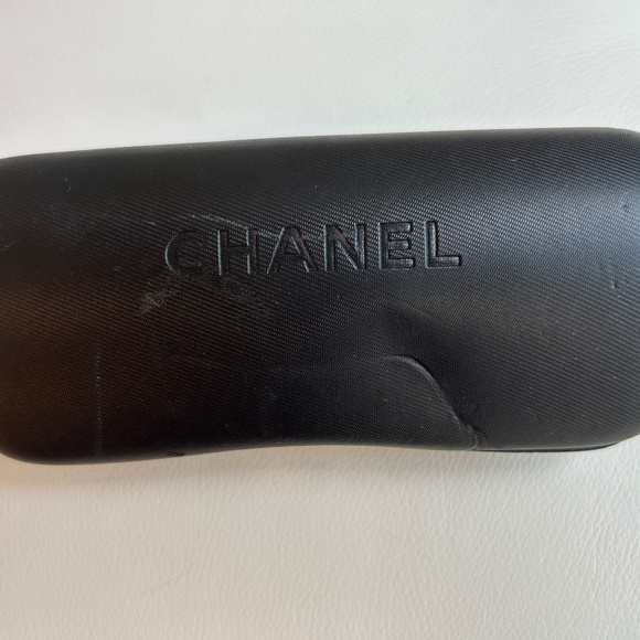 Authentic Vintage 2007 Chanel Sunglasses with Case - Picture 5 of 11